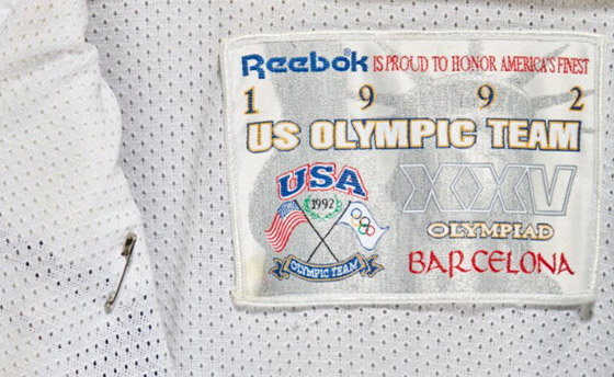 بيع سترة مايكل جوردان 