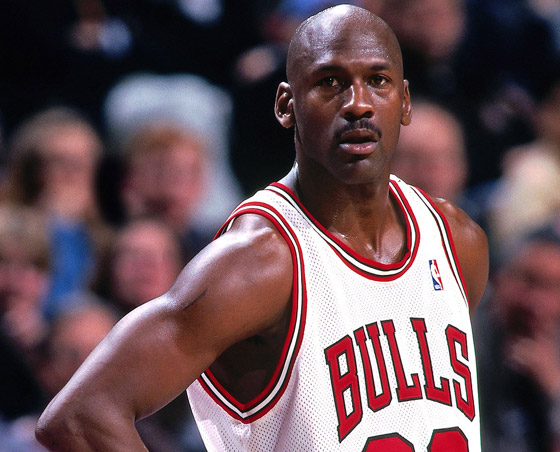 بيع سترة مايكل جوردان 