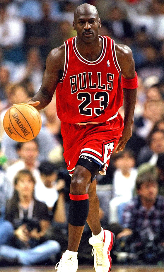 بيع سترة مايكل جوردان 