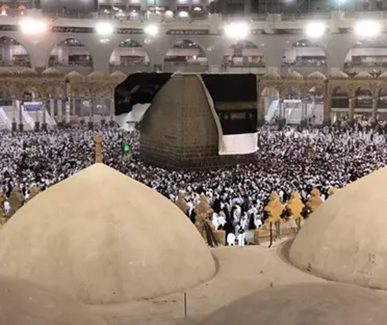 يعود لما قبل الإسلام وتم فتحه وغلقه أكثر من مرة.. قصة باب الكعبة الثاني صورة رقم 6 يعود لما قبل الإسلام وتم فتحه وغلقه أكثر من مرة.. قصة باب الكعبة الثاني صورة رقم 6