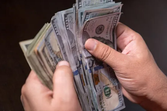 نفذ أكبر عملية احتيال: هكذا استغل أمريكي وفاة والدته لجمع المال! صورة رقم 1 نفذ أكبر عملية احتيال: هكذا استغل أمريكي وفاة والدته لجمع المال! صورة رقم 1