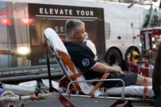 فيديو وصور: عشرات الجرحى في تصادم حافلتين في نيويورك صورة رقم 10 فيديو وصور: عشرات الجرحى في تصادم حافلتين في نيويورك صورة رقم 10