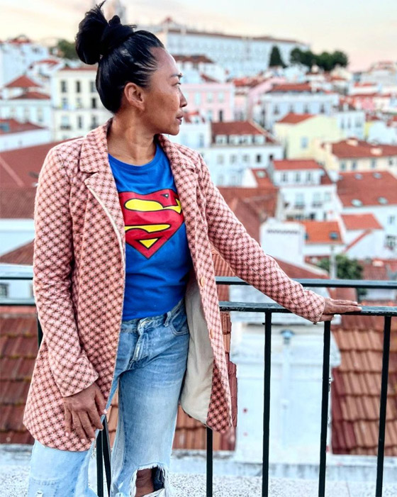 امرأة يلجأ إليها السياح المشاغبين في بالي.. من هي وما قصتها؟ صور صورة رقم 6