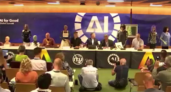 الروبوتات تطمئن البشر بأول مؤتمر صحافي: لن نسرق وظائفكم ولن نتمرد عليكم! صورة رقم 8