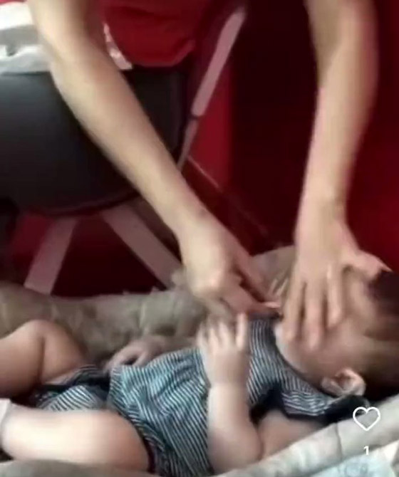 فيديو مروع: ضرب وتعنيف وحشي لأطفال في حضانة بلبنان! الأمن يحقق ويتوعد صورة رقم 5 فيديو مروع: ضرب وتعنيف وحشي لأطفال في حضانة بلبنان! الأمن يحقق ويتوعد صورة رقم 5