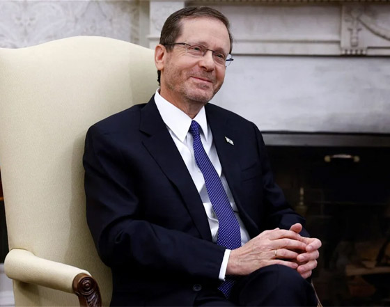 ضجة بسبب نوم الرئيس الأمريكي بايدن خلال اجتماعه مع الرئيس الإسرائيلي! فيديو صورة رقم 10 ضجة بسبب نوم الرئيس الأمريكي بايدن خلال اجتماعه مع الرئيس الإسرائيلي! فيديو صورة رقم 10