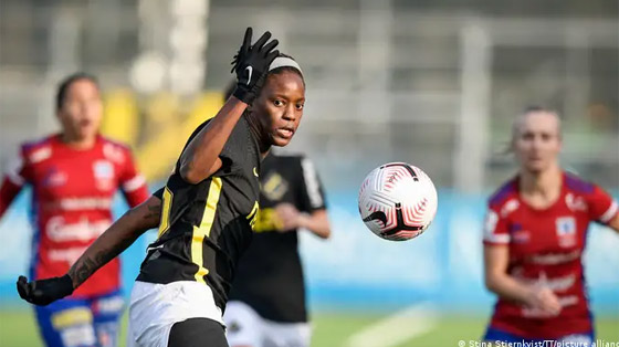 لاعبات عالميات يجمعن بين كرة القدم والأمومة ويشاركن بكأس العالم للسيدات صورة رقم 6