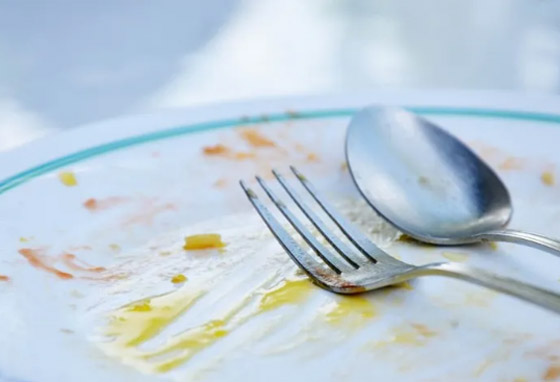 أغرب آداب الطعام المستحبة في بعض الدول رغم فظاظتها! صورة رقم 7