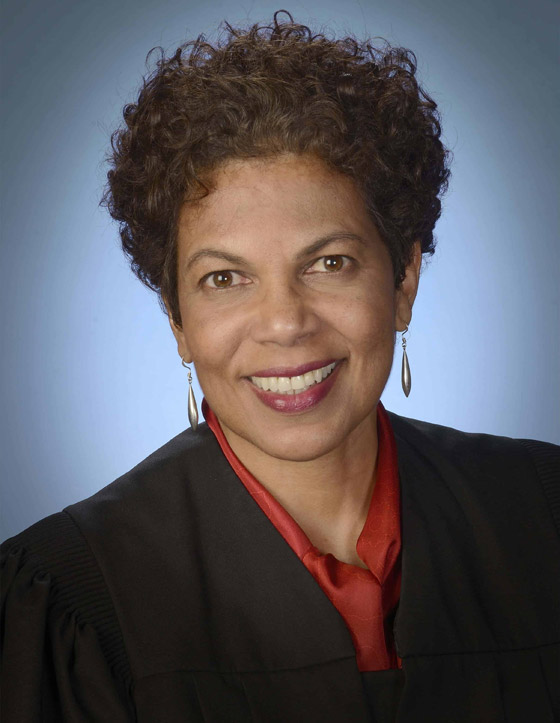 كيف تم اختيار القاضية التي سيمثل الرئيس الأمريكي ترامب أمامها؟ صورة رقم 9 كيف تم اختيار القاضية التي سيمثل الرئيس الأمريكي ترامب أمامها؟ صورة رقم 9