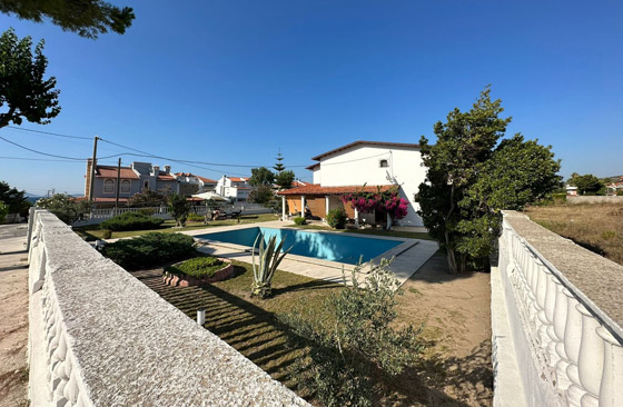 خادمة ترث الملايين! رجل أعمال تركي يعترف لسيدة عملت بمنزله بأنه والدها بعد 71 عاما صورة رقم 6 خادمة ترث الملايين! رجل أعمال تركي يعترف لسيدة عملت بمنزله بأنه والدها بعد 71 عاما صورة رقم 6