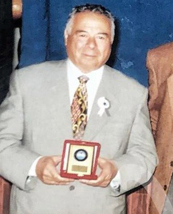 خادمة ترث الملايين! رجل أعمال تركي يعترف لسيدة عملت بمنزله بأنه والدها بعد 71 عاما صورة رقم 8 خادمة ترث الملايين! رجل أعمال تركي يعترف لسيدة عملت بمنزله بأنه والدها بعد 71 عاما صورة رقم 8