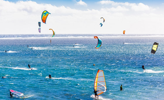 7 أنشطة مائية جاذبة لعشاق الشواطئ خلال الرحلات السياحية صورة رقم 4