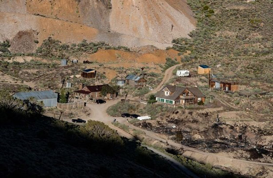 مدينة أشباح يسكنها شخص واحد بسبب الماضي المروع صورة رقم 3