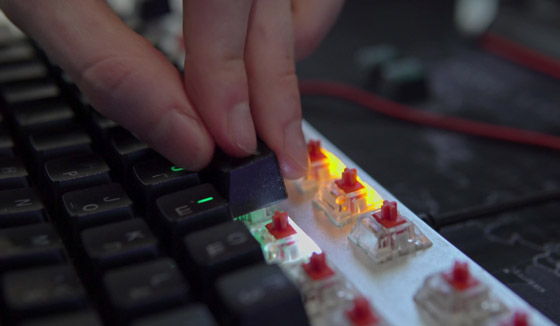 أقذر من مقعد المرحاض! خطوات لتنظيف لوحة مفاتيح الحاسوب أو اللابتوب صورة رقم 3