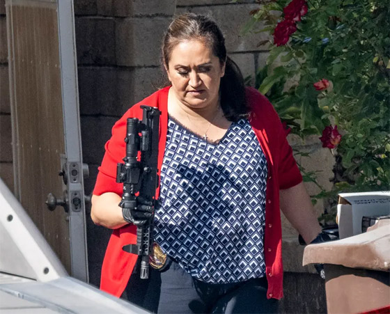 بعد شجار.. قاضي أمريكي يقتل زوجته بأحد أسلحته الـ47! صور صورة رقم 6 بعد شجار.. قاضي أمريكي يقتل زوجته بأحد أسلحته الـ47! صور صورة رقم 6