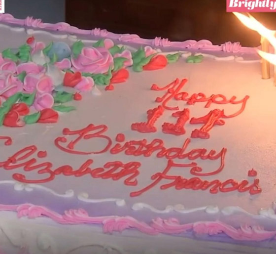 معمِّرة أمريكية تحتفل بعيد ميلادها الـ114 في حضور 5 أجيال صورة رقم 3