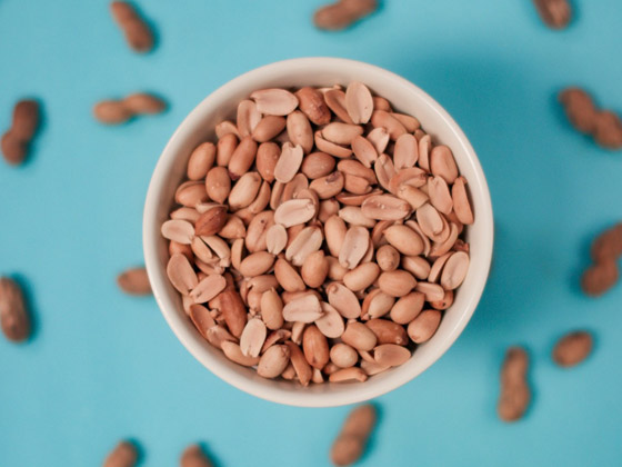 على متن طائرة.. اشترت كل 