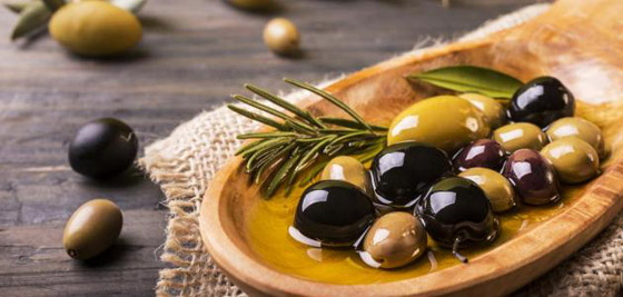 من صحة القلب إلى نمو الشعر.. 7 فوائد لتناول الزيتون صورة رقم 1