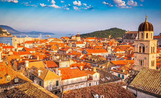 السياحة في أوروبا.. رحلة إلى 5 وجهات غنية بمعالم جذابة صورة رقم 4