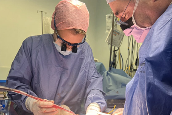 أخت تبرعت لشقيقتها.. نجاح أول عملية زراعة رحم في بريطانيا! فيديو صورة رقم 6 أخت تبرعت لشقيقتها.. نجاح أول عملية زراعة رحم في بريطانيا! فيديو صورة رقم 6