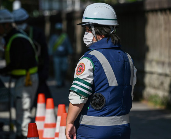 لمواجهة الحر في اليابان.. ملابس وإكسسوارات مُبردة (صور) صورة رقم 9