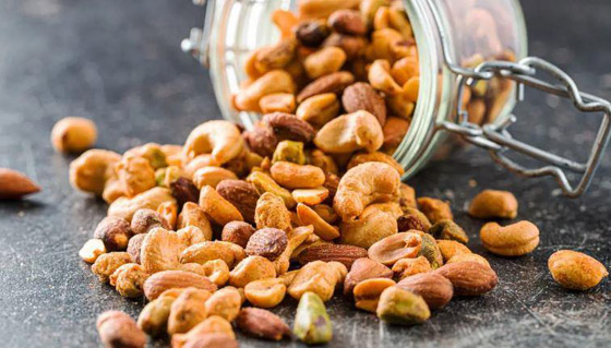 الحارة والمقلية والمكسرات.. أطعمة احذر تناولها على معدة فارغة صورة رقم 6