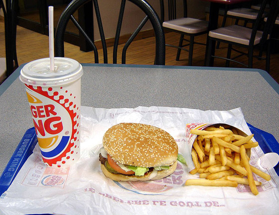 مقاضاة مطعم 