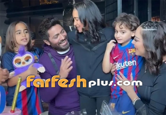  أجواء عائلية دافئة تجمع تامر حسني في رأس السنة مع اولاده وطليقته بسمة بوسيل  صورة رقم 4