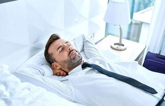 لتحسين الذاكرة وتقليل التوتر.. اعرف فوائد القيلولة القصيرة خلال النهار صورة رقم 1