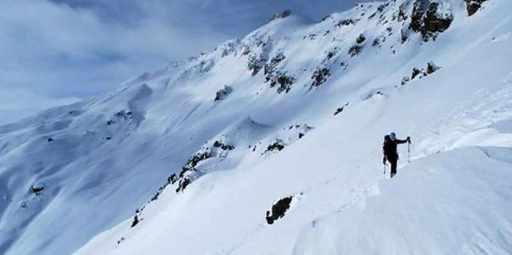 فُقد قبل 50 عاماً.. العثور على رفاة متسلق في جبال الألب صورة رقم 2