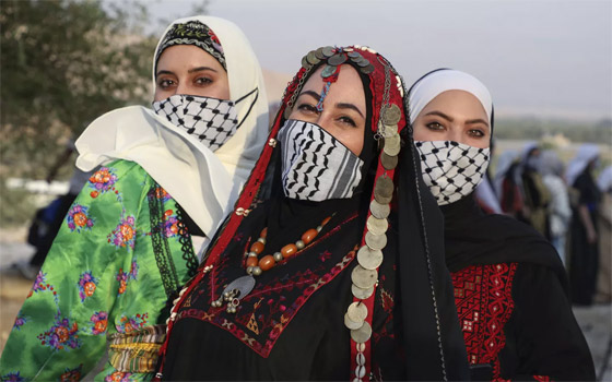 يوم الجمال العالمي: صور جمال الأزياء الوطنية بدول العالم بينها ليبيا وفلسطين صورة رقم 15 يوم الجمال العالمي: صور جمال الأزياء الوطنية بدول العالم بينها ليبيا وفلسطين صورة رقم 15