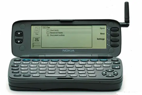 اختراع الهاتف المحمول.. ثورة ألغت المسافات وغيرت عالم الاتصالات صورة رقم 3