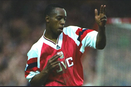 مهن غير تقليدية عمل بها 10 مشاهير في كرة القدم صورة رقم 1