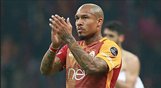 مهن غير تقليدية عمل بها 10 مشاهير في كرة القدم صورة رقم 2