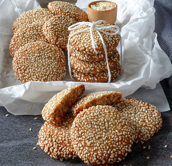 إليكم طريقة تحضير كوكيز صحي بالسمسم والطحينة.. خفيف ولذيذ صورة رقم 6