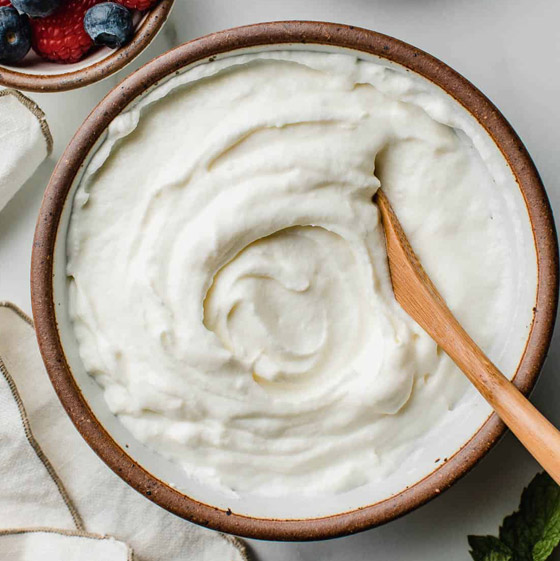 نتيجته مضمونة.. تناول هذا الطعام للتخلص من رائحة الثوم الكريهة صورة رقم 5