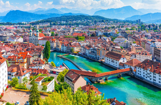 سويسرا وجهة أوروبية جاذبة للسائحين من مختلف الفئات (صور) صورة رقم 1 سويسرا وجهة أوروبية جاذبة للسائحين من مختلف الفئات (صور) صورة رقم 1