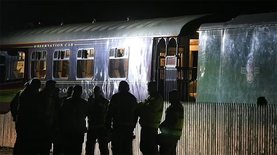 صور: جرحى في حادث اصطدام بين قطارين في اسكتلندا صورة رقم 5 صور: جرحى في حادث اصطدام بين قطارين في اسكتلندا صورة رقم 5