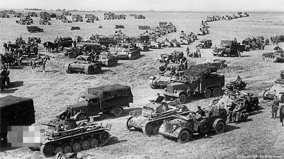 بنقود مزيفة.. حاول النازي هتلر تدمير بريطانيا صورة رقم 3 بنقود مزيفة.. حاول النازي هتلر تدمير بريطانيا صورة رقم 3