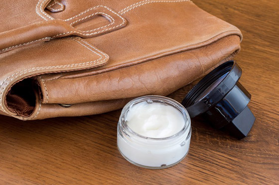 4 نصائح للعناية بحقيبة اليد الجلدية صورة رقم 5