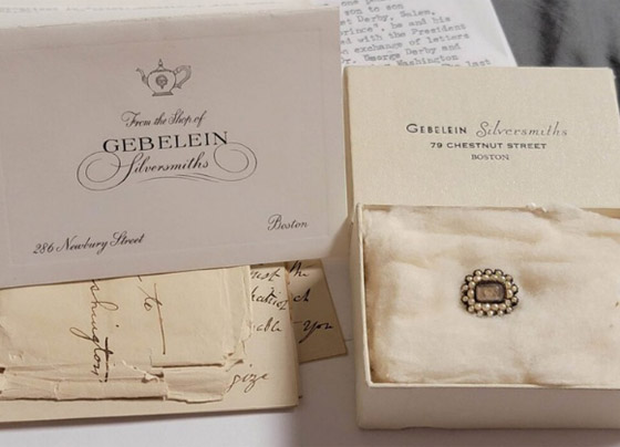 عرض خصلة من شعر جورج واشنطن للبيع صورة رقم 2