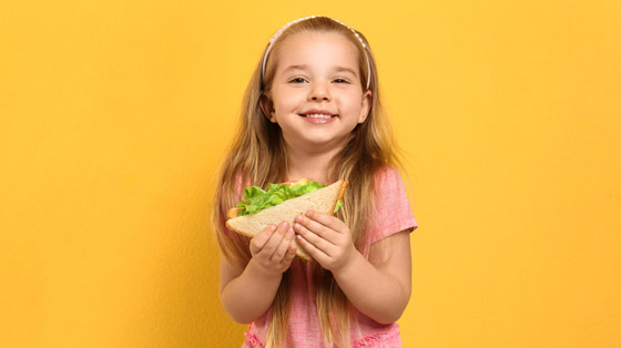 حفزي صغارك على تناول الطعام الصحي.. بطرق محببة صورة رقم 1