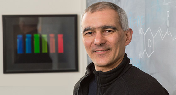 منجي الباوندي: من هو العالم تونسي الأصل الفائز بجائزة نوبل في الكيمياء؟ صورة رقم 1 منجي الباوندي: من هو العالم تونسي الأصل الفائز بجائزة نوبل في الكيمياء؟ صورة رقم 1