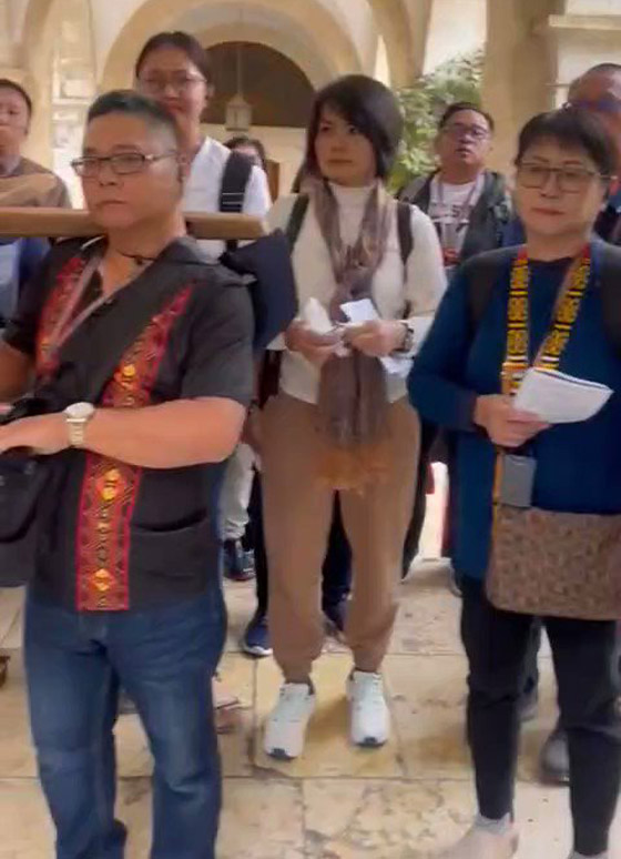 اعتقال 5 يهود حريديم بتهمة البصق على مسيحيين في القدس؛ ووزير الشرطة يعتبره سلوكا ليس جنائيا صورة رقم 8 اعتقال 5 يهود حريديم بتهمة البصق على مسيحيين في القدس؛ ووزير الشرطة يعتبره سلوكا ليس جنائيا صورة رقم 8