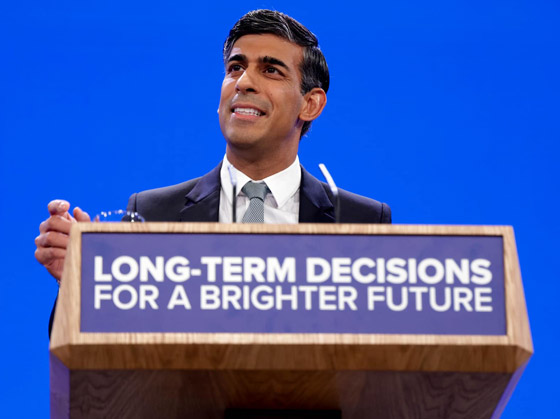 رئيس وزراء بريطانيا يرفض قبول المتحولين: الرجل رجل والمرأة امرأة! صورة رقم 1 رئيس وزراء بريطانيا يرفض قبول المتحولين: الرجل رجل والمرأة امرأة! صورة رقم 1