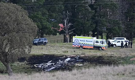 احترقت بالكامل.. قتلى بينهم أطفال في تحطم طائرة بأستراليا صورة رقم 7 احترقت بالكامل.. قتلى بينهم أطفال في تحطم طائرة بأستراليا صورة رقم 7