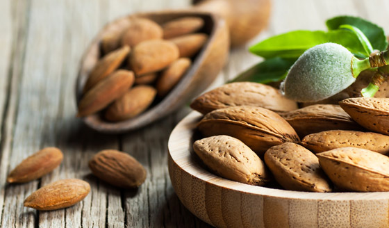 7 آثار جانبية لتناول اللوز بكثرة.. تعرفوا إليها صورة رقم 3 7 آثار جانبية لتناول اللوز بكثرة.. تعرفوا إليها صورة رقم 3