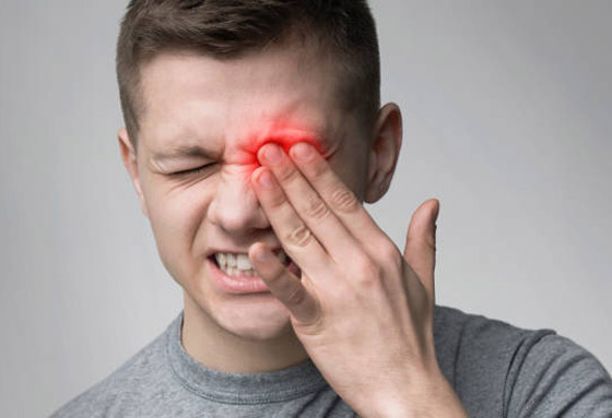 إحداها عادة صعبة.. 7 أسباب يمكن أن تلحق الضرر بالبصر دون أن تدري صورة رقم 2