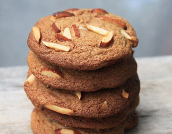 إليكم طريقة تحضير كوكيز الشوكولاتة بالسمسم الطيب صورة رقم 1