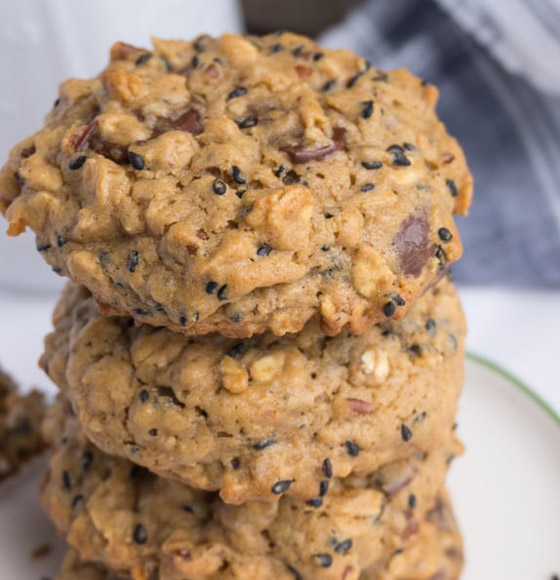 إليكم طريقة تحضير كوكيز الشوكولاتة بالسمسم الطيب صورة رقم 5